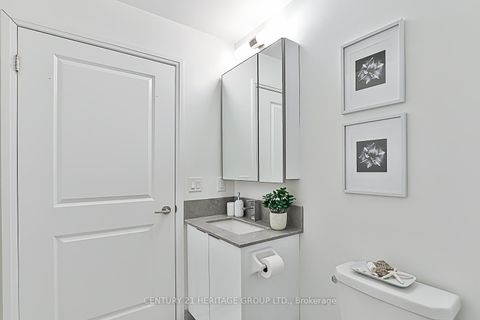 Photo 29 at 226 - 99 Eagle Rock Way, Maple, Vaughan