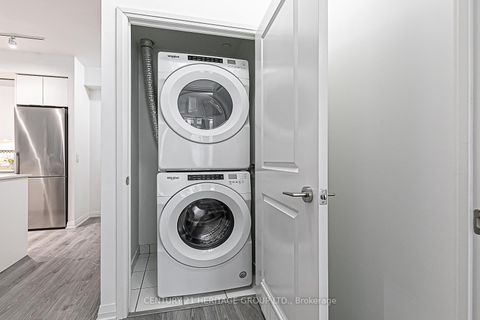 Photo 30 at 226 - 99 Eagle Rock Way, Maple, Vaughan