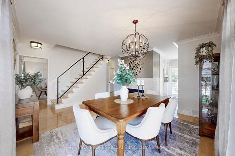Photo 16 at 126 Laurel Avenue, City Centre West, Toronto