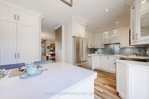 Photo 20 at 126 Laurel Avenue, City Centre West, Toronto