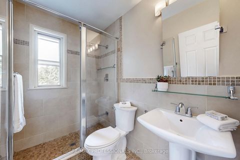 Photo 21 at 126 Laurel Avenue, City Centre West, Toronto