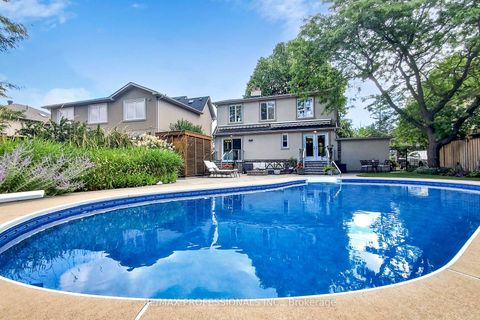 Photo 40 at 126 Laurel Avenue, City Centre West, Toronto