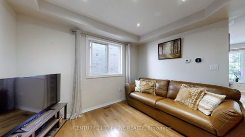 Photo 6 at 34 Long Point Drive, Oak Ridges Lake Wilcox, Richmond Hill