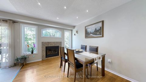 Photo 10 at 34 Long Point Drive, Oak Ridges Lake Wilcox, Richmond Hill