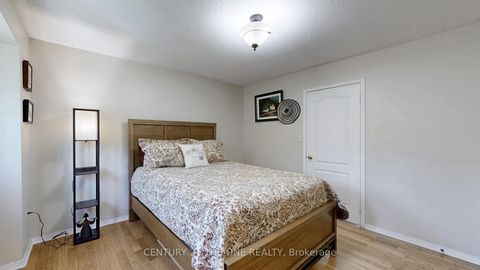 Photo 21 at 34 Long Point Drive, Oak Ridges Lake Wilcox, Richmond Hill