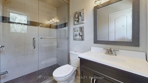 Photo 24 at 34 Long Point Drive, Oak Ridges Lake Wilcox, Richmond Hill