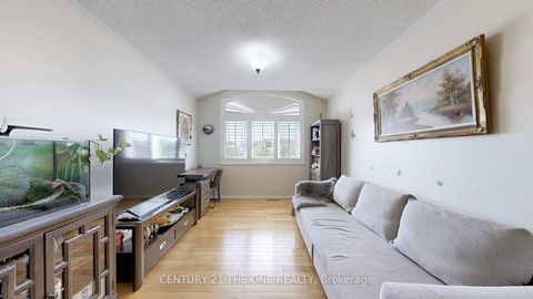 Photo 25 at 34 Long Point Drive, Oak Ridges Lake Wilcox, Richmond Hill