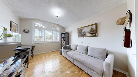 Photo 26 at 34 Long Point Drive, Oak Ridges Lake Wilcox, Richmond Hill