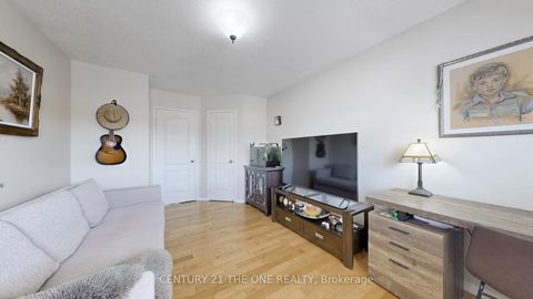 Photo 28 at 34 Long Point Drive, Oak Ridges Lake Wilcox, Richmond Hill