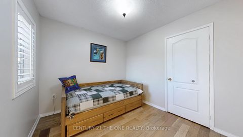 Photo 30 at 34 Long Point Drive, Oak Ridges Lake Wilcox, Richmond Hill