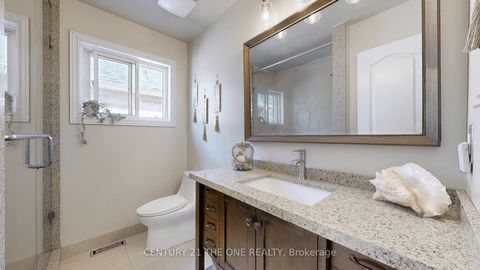 Photo 31 at 34 Long Point Drive, Oak Ridges Lake Wilcox, Richmond Hill