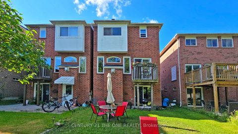 Photo 35 at 34 Long Point Drive, Oak Ridges Lake Wilcox, Richmond Hill