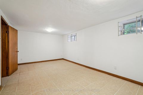 Photo 18 at 326 Lawrence Avenue W, Nortown, Toronto