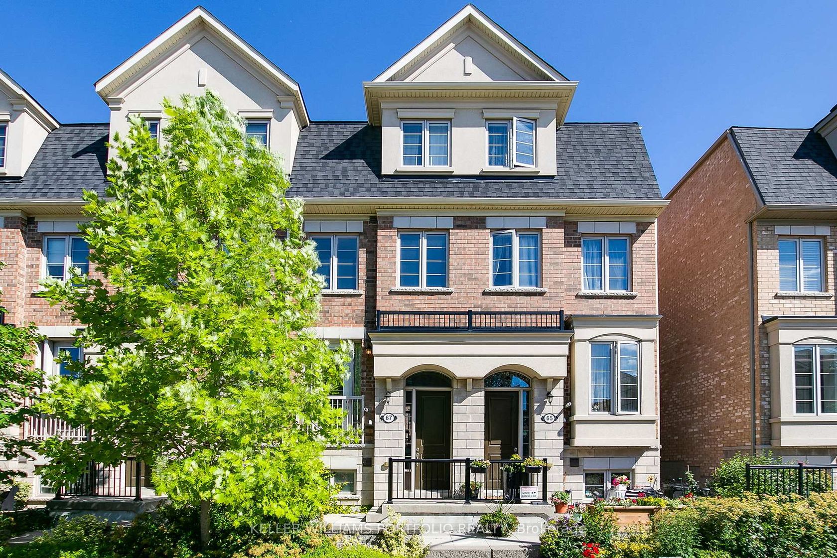67 Edward Horton Crescent, City Centre West, Toronto 