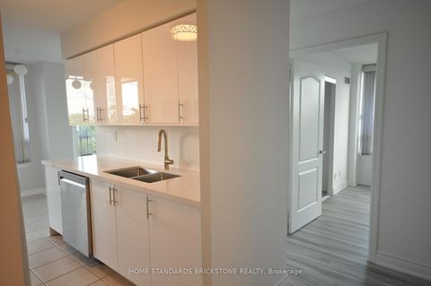 Photo 10 at 308 - 3 Rean Drive, Bayview Village, Toronto