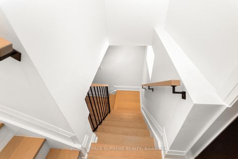 Photo 39 at 24 York Avenue, Mount Dennis, Toronto