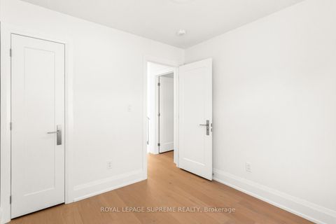 Photo 32 at 24 York Avenue, Mount Dennis, Toronto