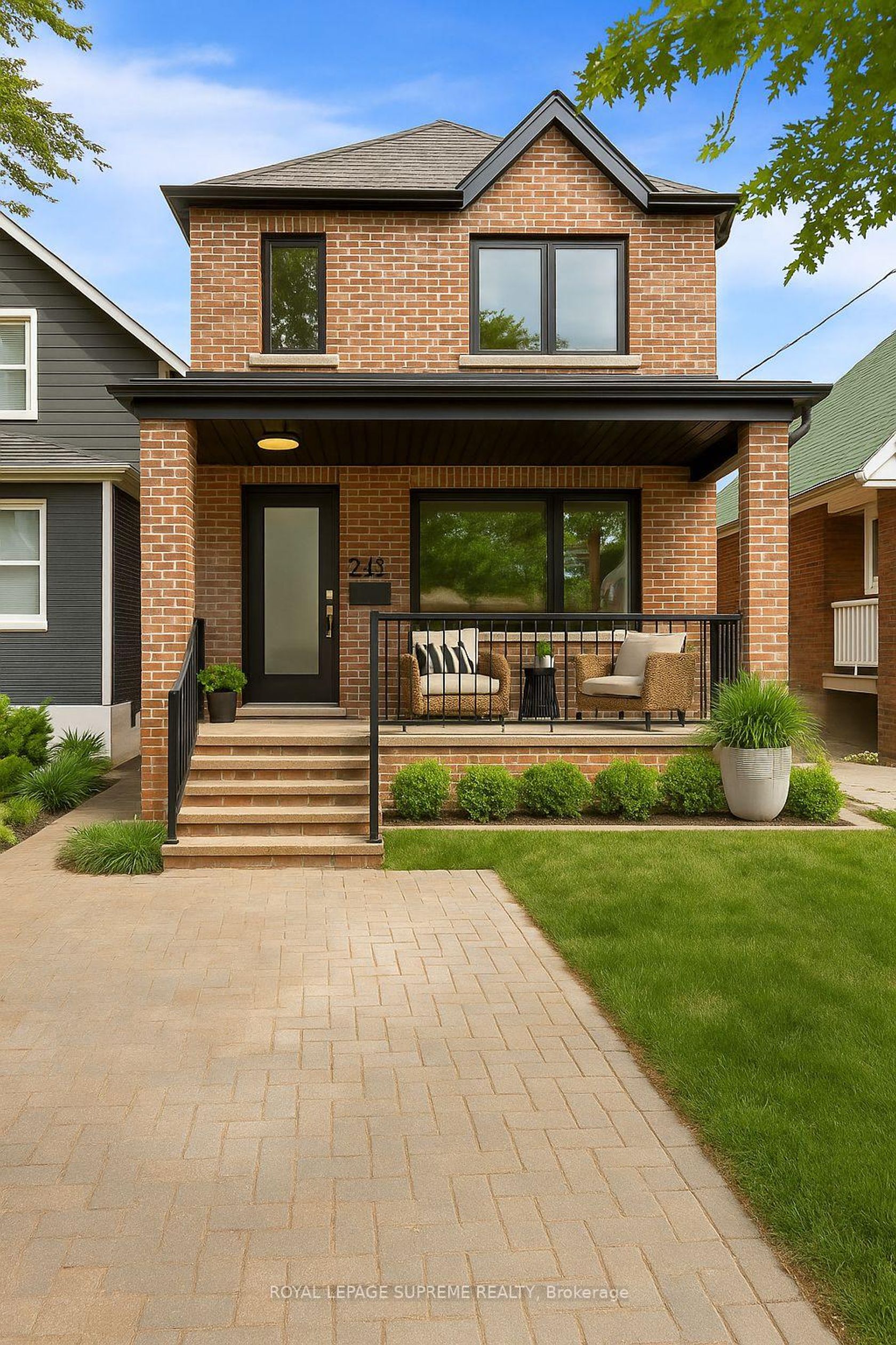 24 York Avenue, Mount Dennis, Toronto 
