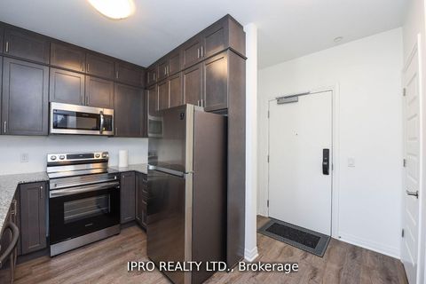 Photo 3 at 004 - 95 Dundas St W Street, GO Glenorchy, Oakville