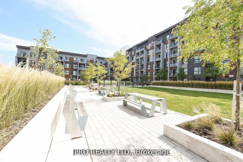 Photo 1 at 004 - 95 Dundas St W Street, GO Glenorchy, Oakville