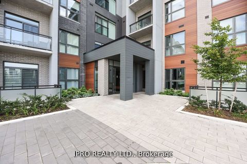 Photo 19 at 004 - 95 Dundas St W Street, GO Glenorchy, Oakville