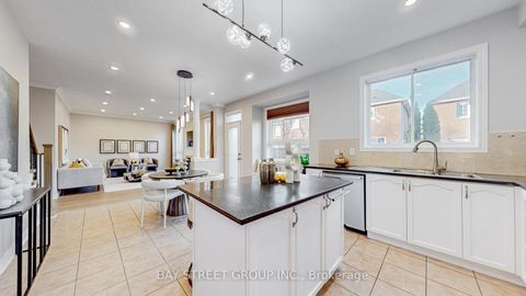 Photo 4 at 2292 Blue Oak Circle, WM Westmount, Oakville