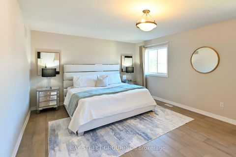 Photo 14 at 2292 Blue Oak Circle, WM Westmount, Oakville