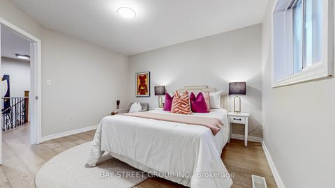 Photo 25 at 2292 Blue Oak Circle, WM Westmount, Oakville