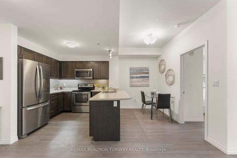 Photo 5 at 221 - 420 William Graham Drive, Rural Aurora, Aurora