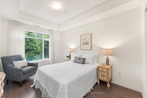Photo 13 at 221 - 420 William Graham Drive, Rural Aurora, Aurora