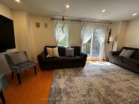 Photo 10 at 23 - 2359 Birchmount Road, Sullivan, Toronto