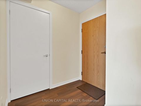 Photo 7 at 919 - 38 Joe Shuster Way, South Parkdale, Toronto
