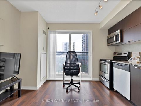 Photo 17 at 919 - 38 Joe Shuster Way, South Parkdale, Toronto