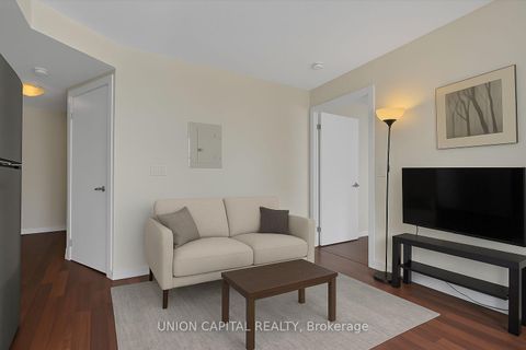 Photo 21 at 919 - 38 Joe Shuster Way, South Parkdale, Toronto