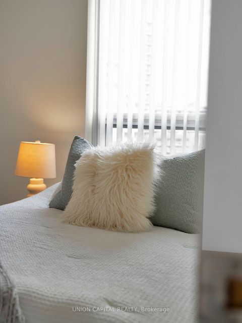 Photo 24 at 919 - 38 Joe Shuster Way, South Parkdale, Toronto