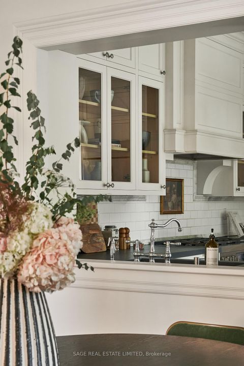 Photo 14 at 73 Lakeview Avenue, Bellwoods, Toronto