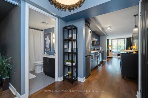 Photo 5 at 201 - 320 Richmond Street E, Moss Park, Toronto Photo 5 at 201 - 320 Richmond Street E, Moss Park, Toronto