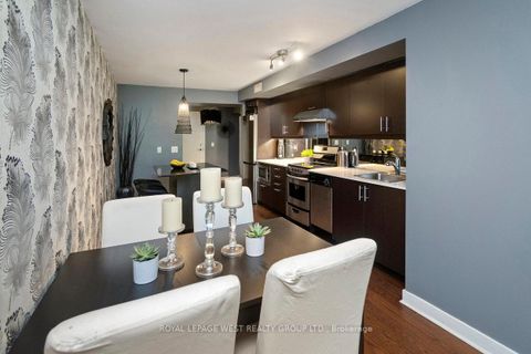 Photo 7 at 201 - 320 Richmond Street E, Moss Park, Toronto Photo 7 at 201 - 320 Richmond Street E, Moss Park, Toronto