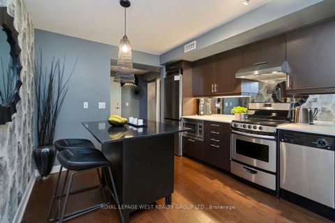 Photo 8 at 201 - 320 Richmond Street E, Moss Park, Toronto Photo 8 at 201 - 320 Richmond Street E, Moss Park, Toronto