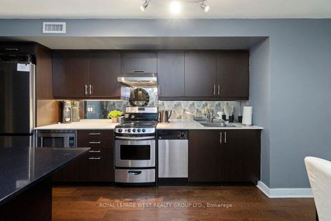 Photo 9 at 201 - 320 Richmond Street E, Moss Park, Toronto Photo 9 at 201 - 320 Richmond Street E, Moss Park, Toronto