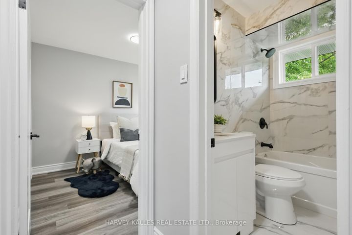 Photo 18 at 1 Vanity Court, Donalda, Toronto
