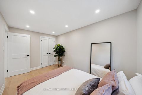 Photo 16 at 89 Devins Drive, Aurora Heights, Aurora