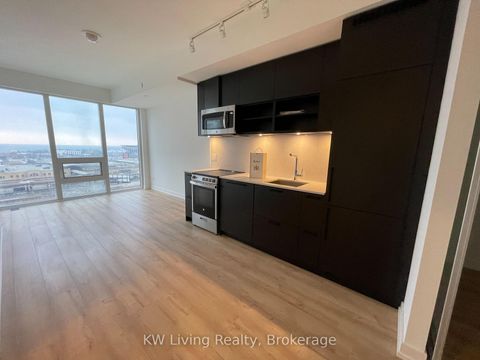 Photo 10 at 902 - 135 East Liberty Street, Niagara, Toronto