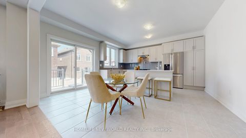 Photo 16 at 6 Speciosa Street, Oak Ridges, Richmond Hill