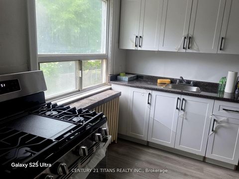 Photo 12 at 119 Heale Avenue, Cliffside, Toronto