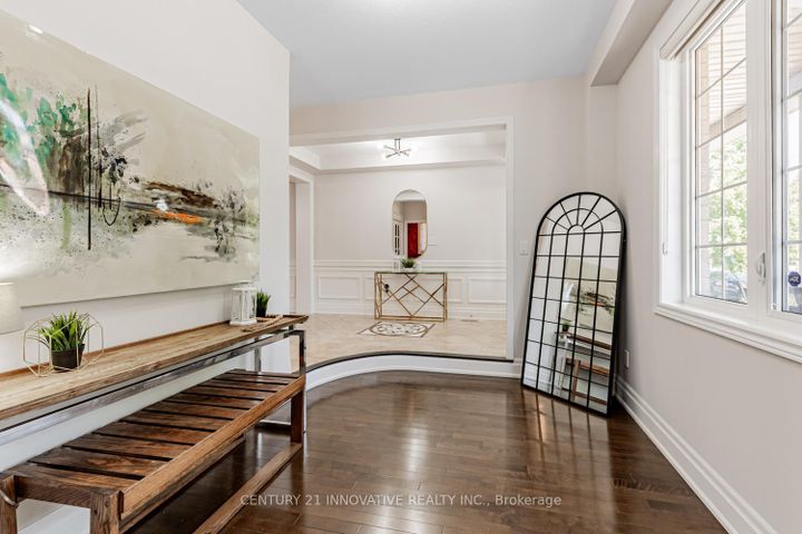 Photo 4 at 7 Stonechurch Crescent, Box Grove, Markham