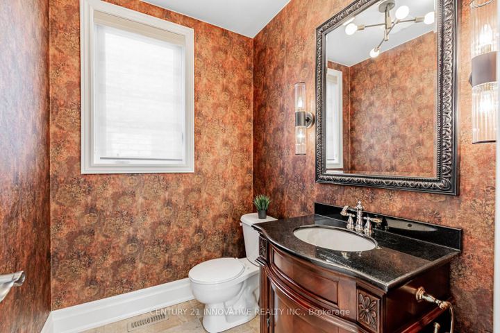 Photo 7 at 7 Stonechurch Crescent, Box Grove, Markham