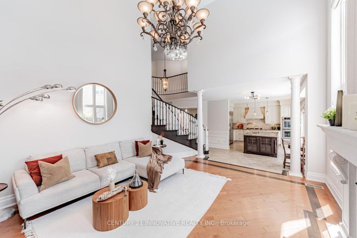 Photo 12 at 7 Stonechurch Crescent, Box Grove, Markham