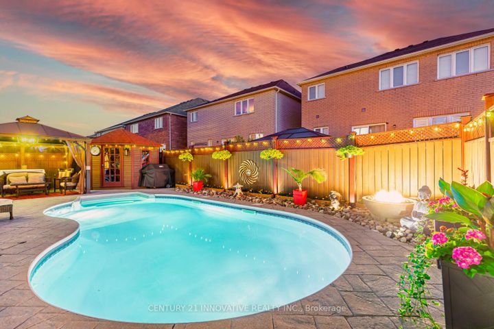 Photo 47 at 7 Stonechurch Crescent, Box Grove, Markham