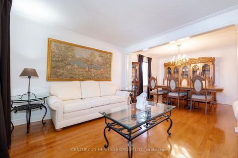 Photo 4 at 125 Anthony Road, CFB, Toronto